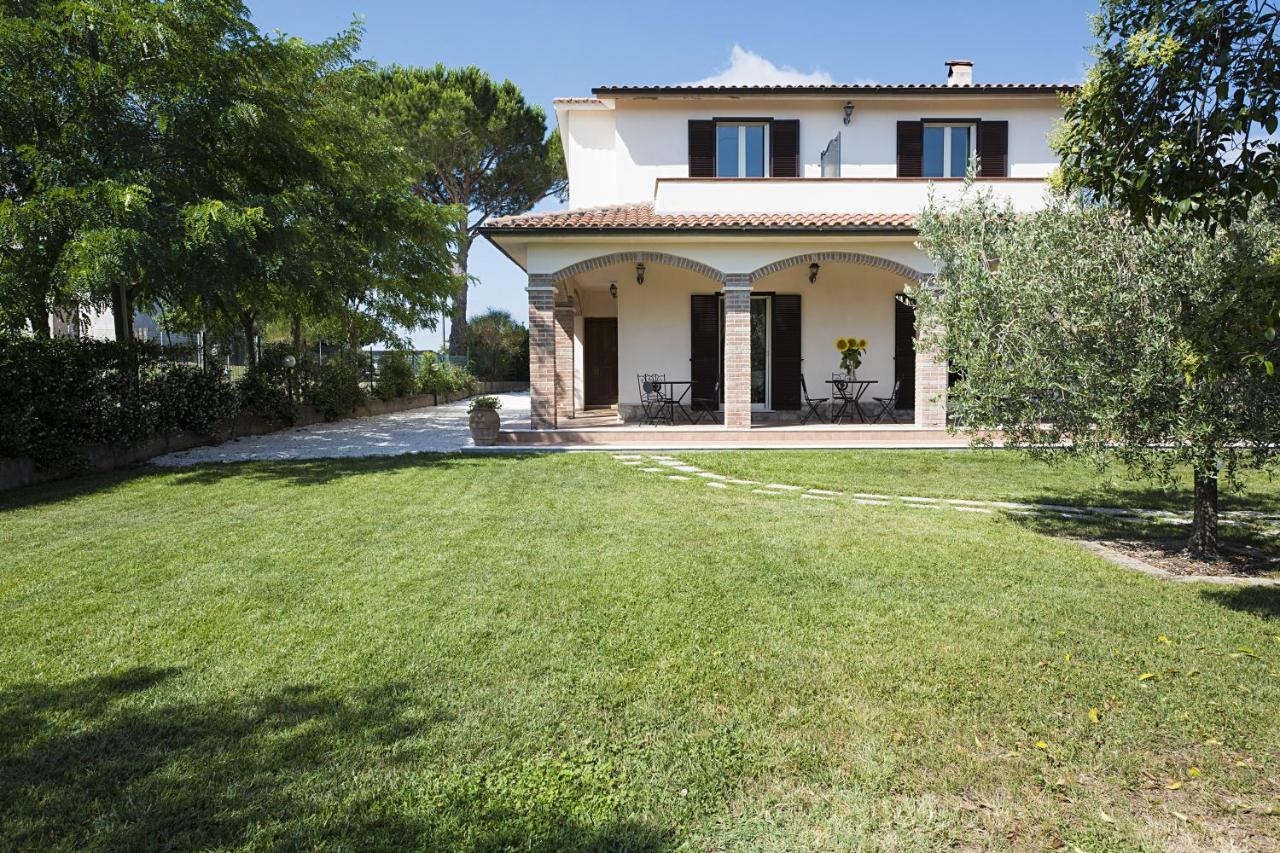 Agriturismo Il Fontanile マルシリアナ エクステリア 写真