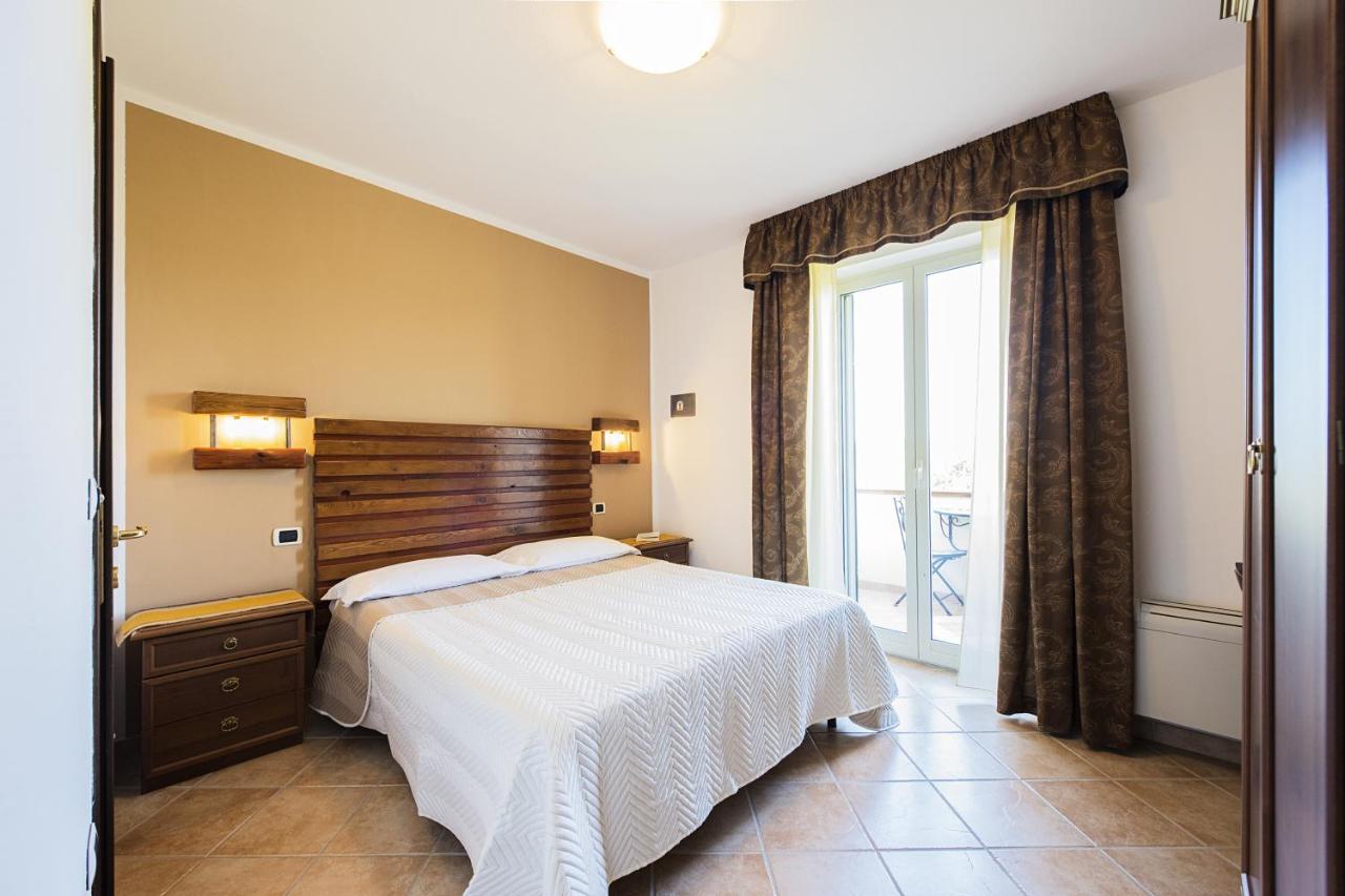 Agriturismo Il Fontanile マルシリアナ エクステリア 写真