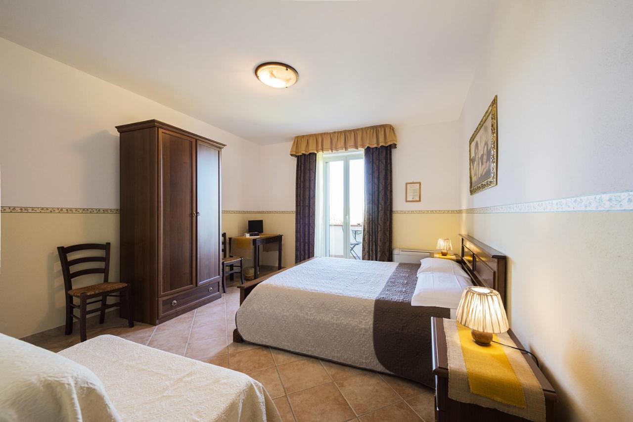 Agriturismo Il Fontanile マルシリアナ エクステリア 写真