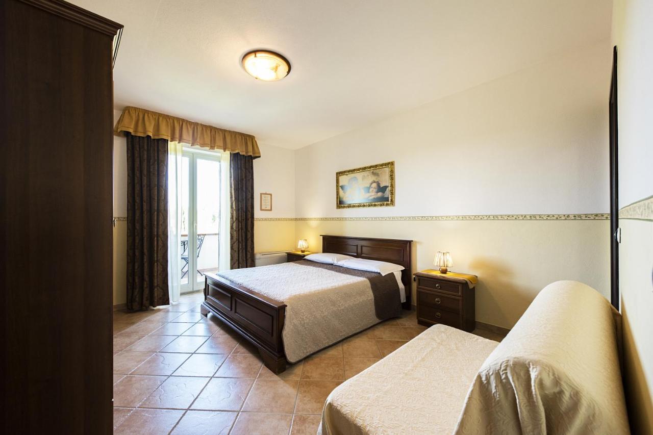 Agriturismo Il Fontanile マルシリアナ エクステリア 写真