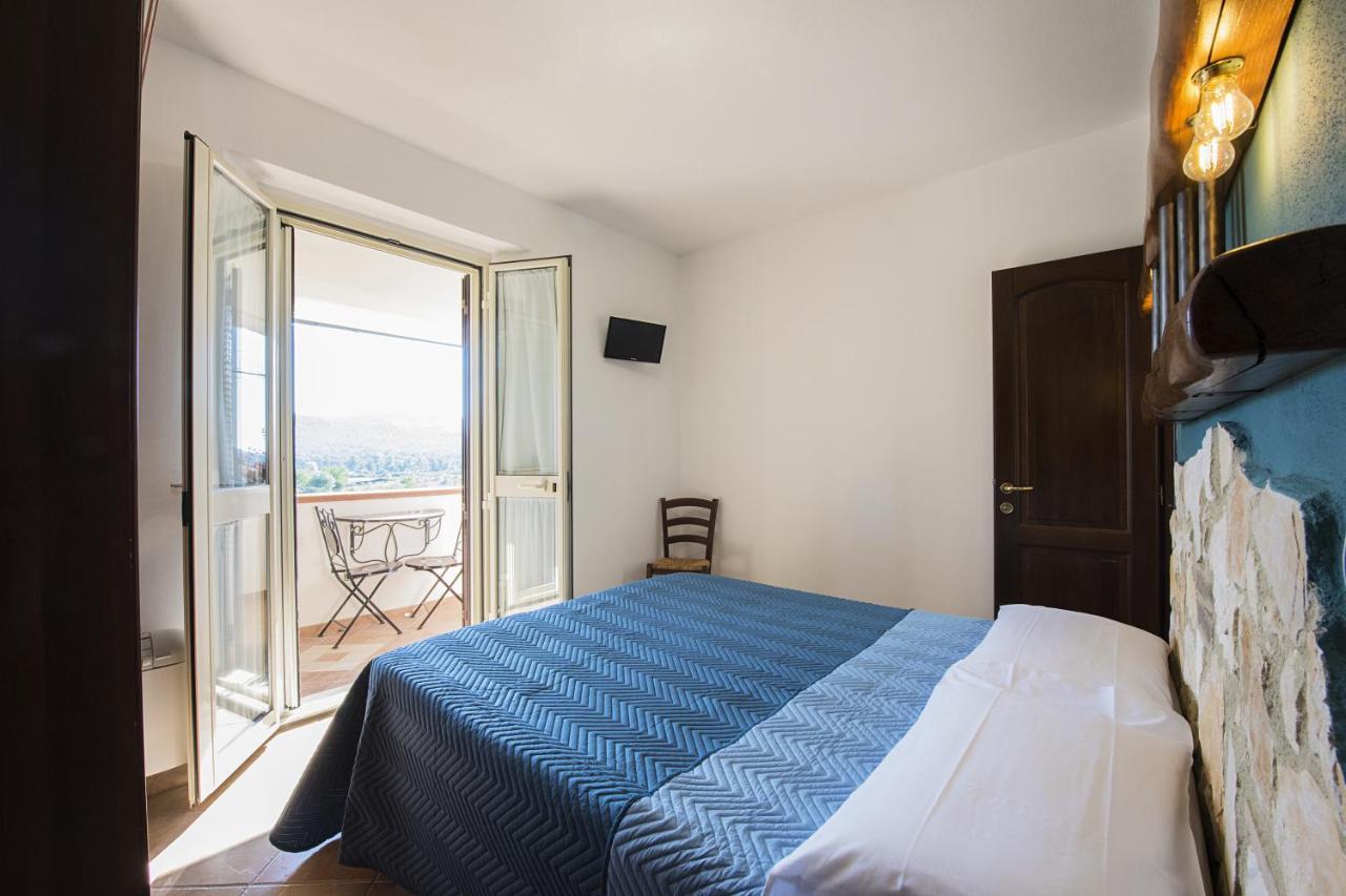 Agriturismo Il Fontanile マルシリアナ エクステリア 写真