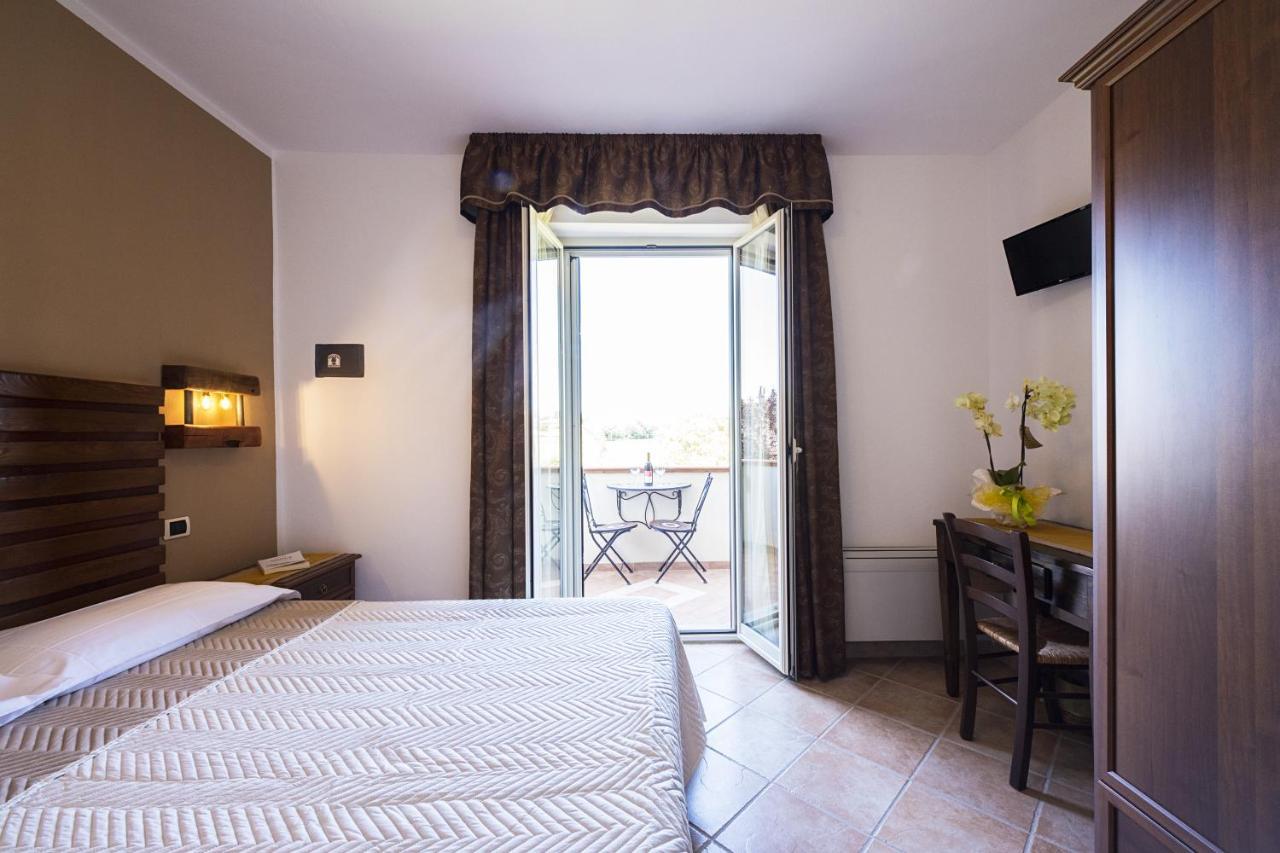 Agriturismo Il Fontanile マルシリアナ エクステリア 写真