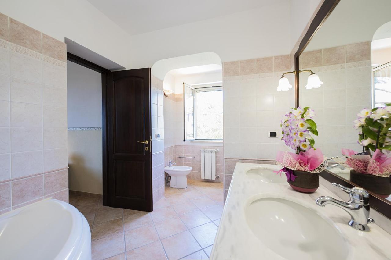 Agriturismo Il Fontanile マルシリアナ エクステリア 写真